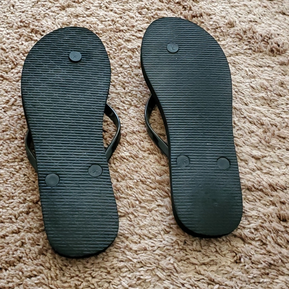 Sandals - Picture 4 of 9